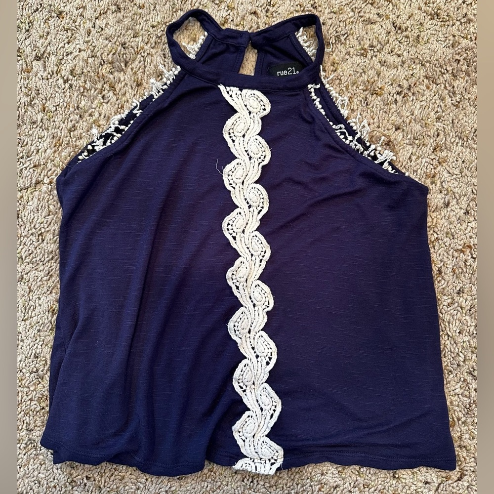 Rue 21 sleeveless woman’s blouse